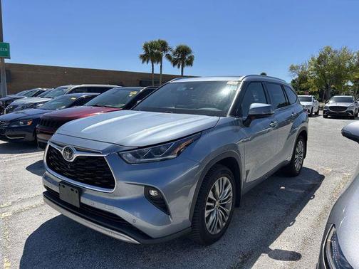 2020 Toyota Highlander Platinum