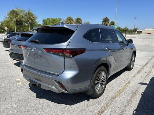2020 Toyota Highlander Platinum