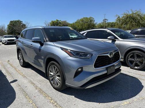 2020 Toyota Highlander Platinum