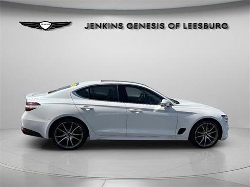 2022 Genesis G70 2.0T