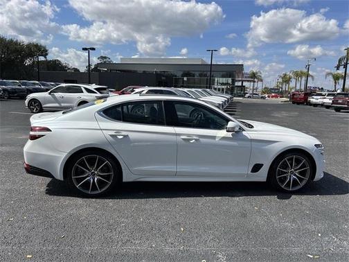 2022 Genesis G70 2.0T