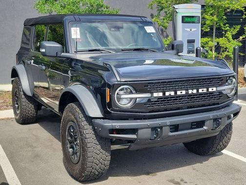 Shadow Black 2024 Ford Bronco Wildtrak