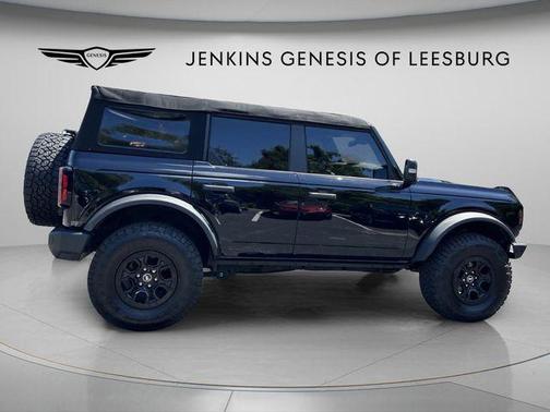 Shadow Black 2024 Ford Bronco Wildtrak