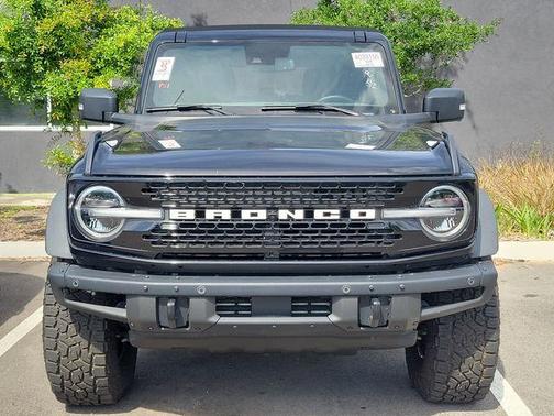 Shadow Black 2024 Ford Bronco Wildtrak