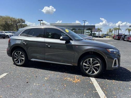 2022 Audi Q5 45 S line quattro Premium