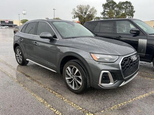2022 Audi Q5 45 S line quattro Premium
