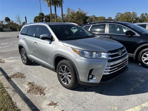 2019 Toyota Highlander 