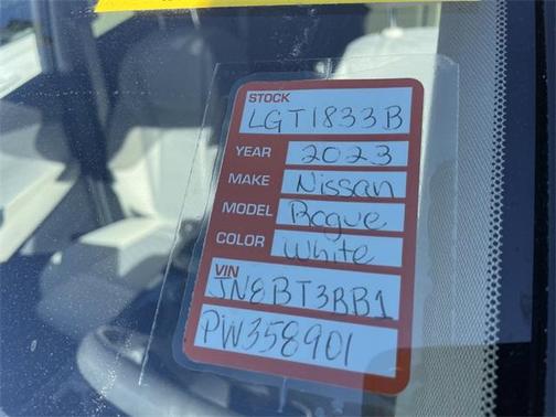 2023 Nissan Rogue SV