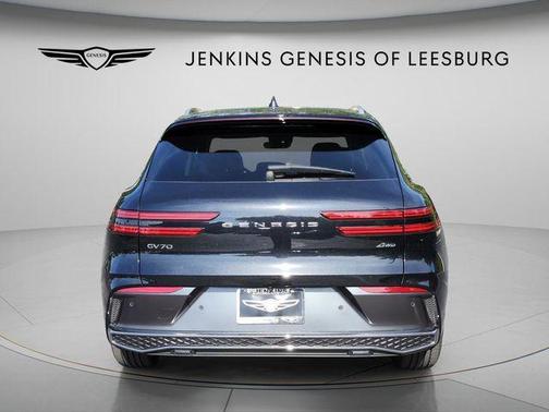 Vik Black 2026 Genesis GV70 2.5T