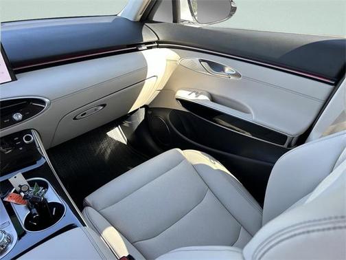 2026 Genesis GV70 2.5T