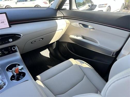 2026 Genesis GV70 2.5T Select