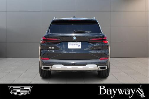 Black Sapphire Metallic 2024 BMW X5 sDrive40i