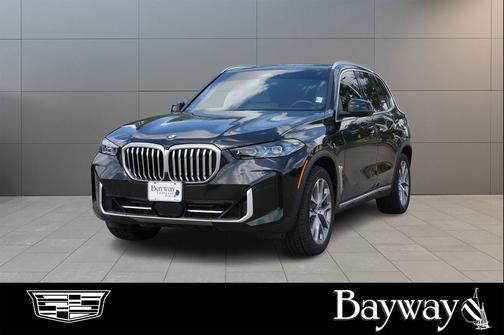 Black Sapphire Metallic 2024 BMW X5 sDrive40i