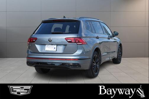 2022 Volkswagen Tiguan 2.0T SE R-Line Black