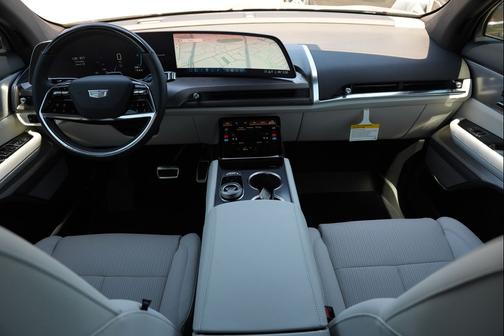 2026 Cadillac VISTIQ Luxury