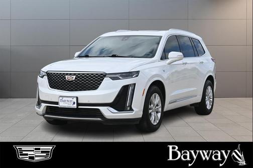Crystal White Tricoat 2023 Cadillac XT6 Luxury FWD