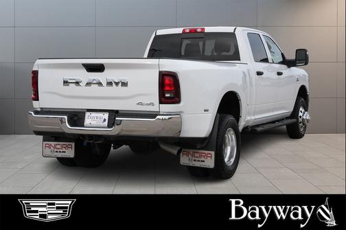 2025 RAM 3500 Tradesman Crew Cab 4x4 8' Box