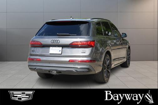 Samurai Gray Metallic 2020 Audi Q7 55 Premium Plus