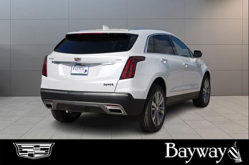 Crystal White Tricoat 2026 Cadillac XT5 Premium Luxury