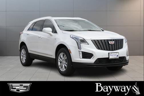 Crystal White Tricoat 2026 Cadillac XT5 Luxury
