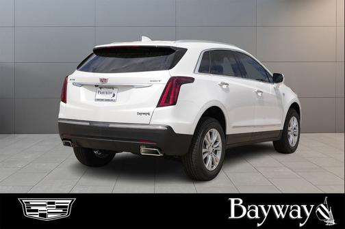 Crystal White Tricoat 2026 Cadillac XT5 Luxury