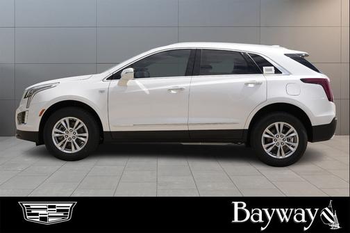 Crystal White Tricoat 2026 Cadillac XT5 Luxury