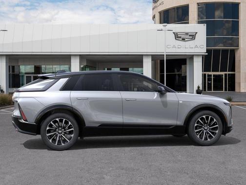 Argent Silver Metallic 2026 Cadillac LYRIQ Sport