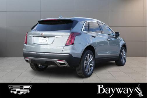 Argent Silver Metallic 2026 Cadillac XT5 Premium Luxury