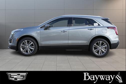 Argent Silver Metallic 2026 Cadillac XT5 Premium Luxury