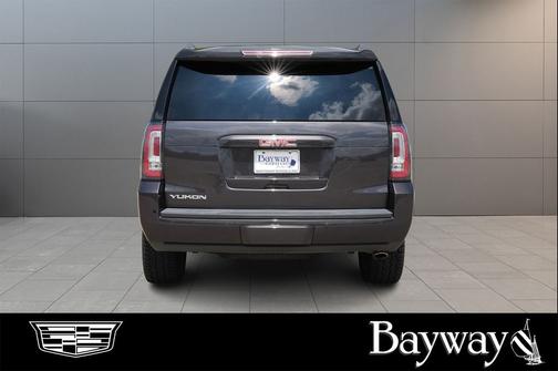 Iridium Metallic 2016 GMC Yukon SLT