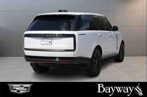 2024 Land Rover Range Rover P530 SE