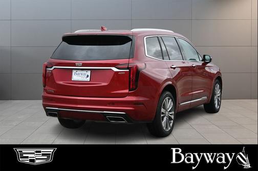 2022 Cadillac XT6 Premium Luxury FWD