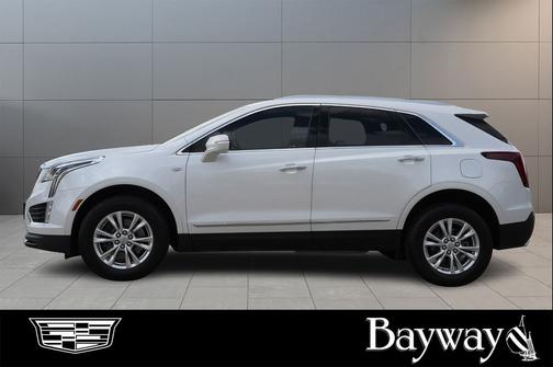Crystal White Tricoat 2024 Cadillac XT5 Luxury