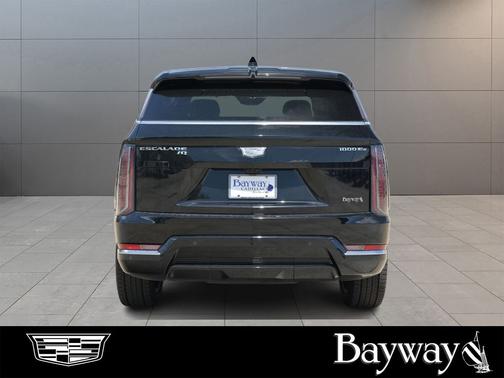 2025 Cadillac Escalade IQ Luxury 2