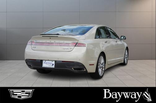 PLATINUM DUNE MET TRI-COAT 2016 Lincoln MKZ Base