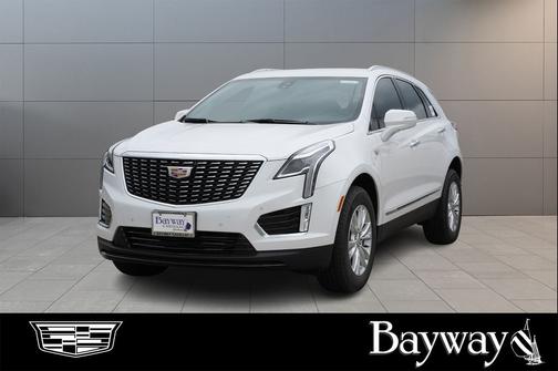 Crystal White Tricoat 2026 Cadillac XT5 Luxury