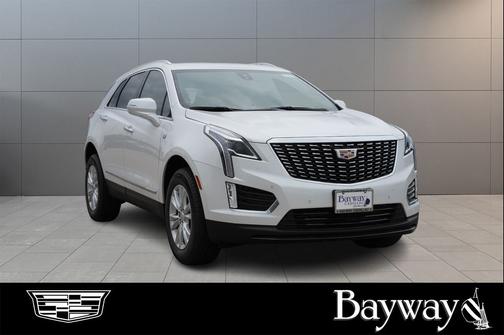 Crystal White Tricoat 2026 Cadillac XT5 Luxury