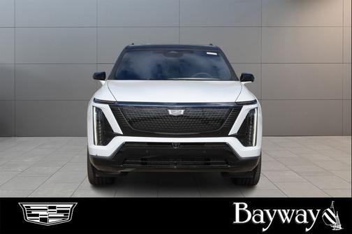 Vibrant White Tricoat 2026 Cadillac VISTIQ Sport