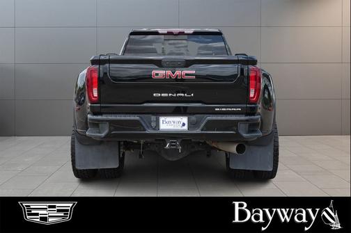 Onyx Black 2022 GMC Sierra 3500 Denali