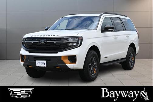STAR WHITE MET TRI-COAT 2025 Ford Expedition Tremor