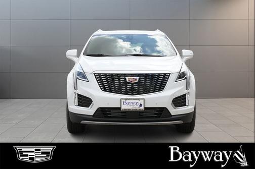 Crystal White Tricoat 2026 Cadillac XT5 Premium Luxury