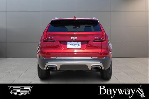 2022 Cadillac XT4 Premium Luxury