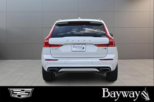 2021 Volvo XC60 T5 R-Design
