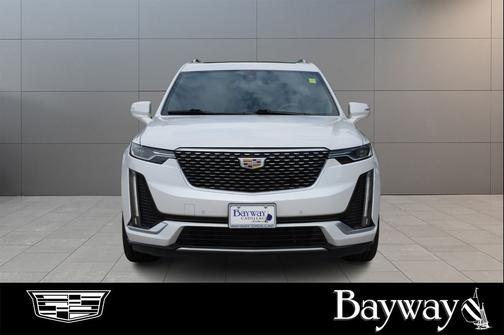 Crystal White Tricoat 2020 Cadillac XT6 Premium Luxury FWD