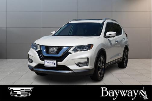 Pearl White 2017 Nissan Rogue SL