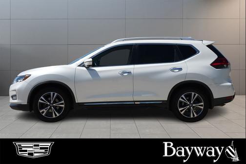 Pearl White 2017 Nissan Rogue SL