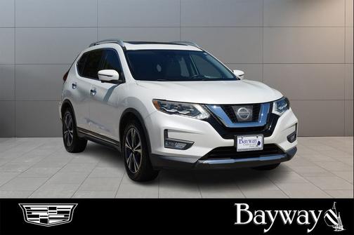Pearl White 2017 Nissan Rogue SL