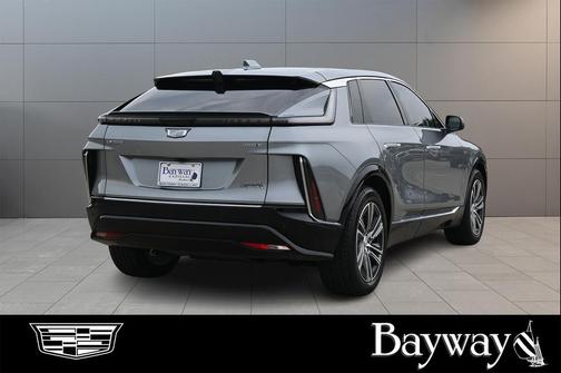 Argent Silver Metallic 2025 Cadillac LYRIQ Luxury