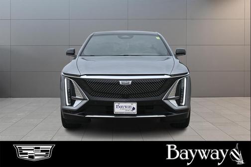 Argent Silver Metallic 2025 Cadillac LYRIQ Luxury