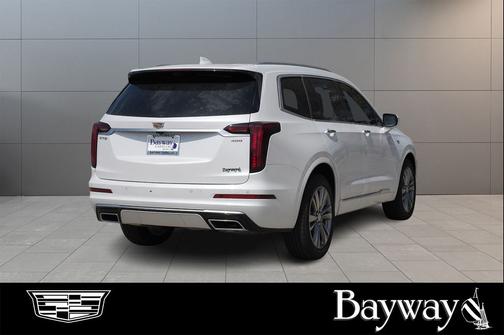 2025 Cadillac XT6 Premium Luxury FWD